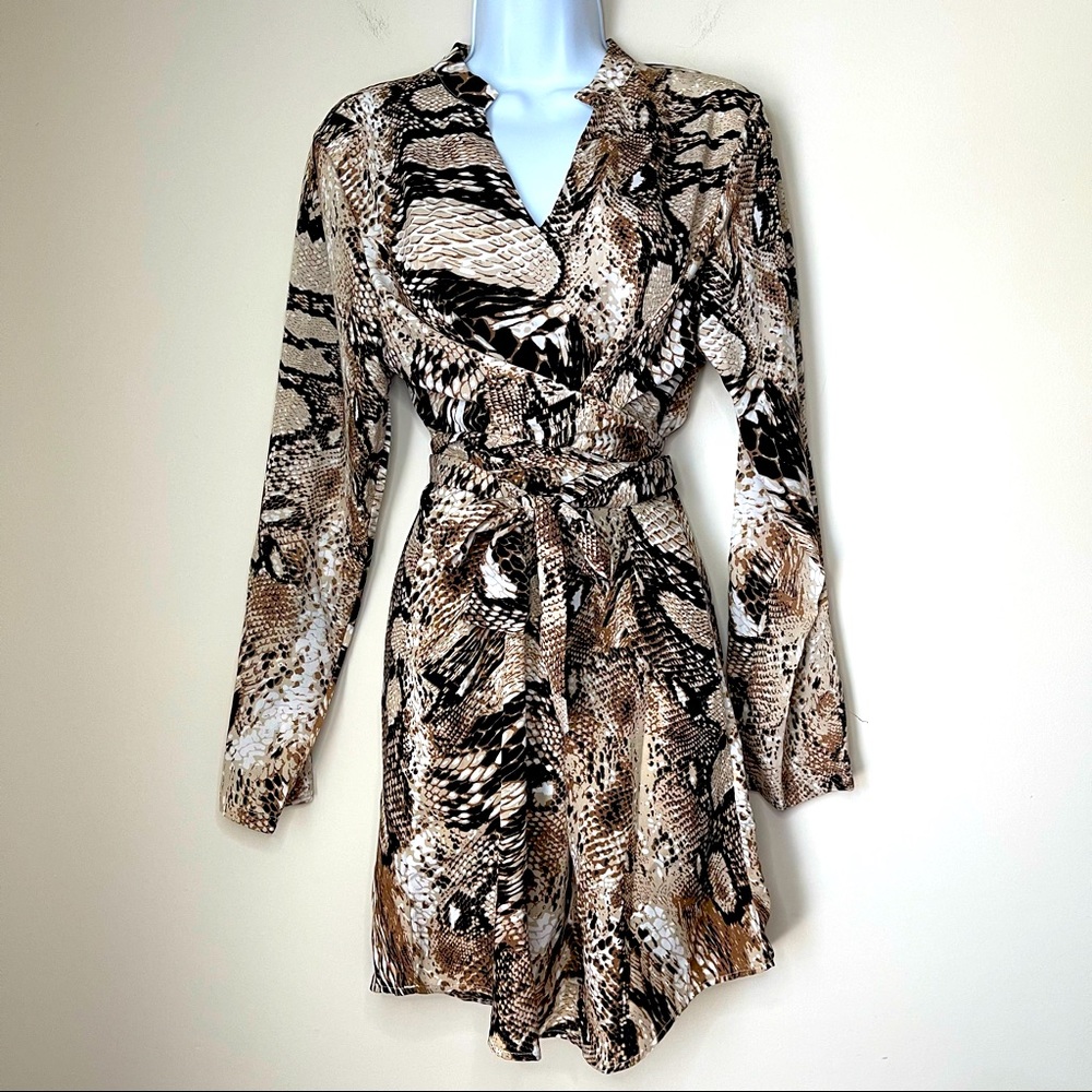 COPY - SHEIN SNAKE PRINT WRAP FRONT BELTED LONG SLEEVE MIDI DRESS SIZE LARGE